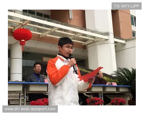 奋斗的汗水书写中国篮球荣耀，奋斗篮球作文